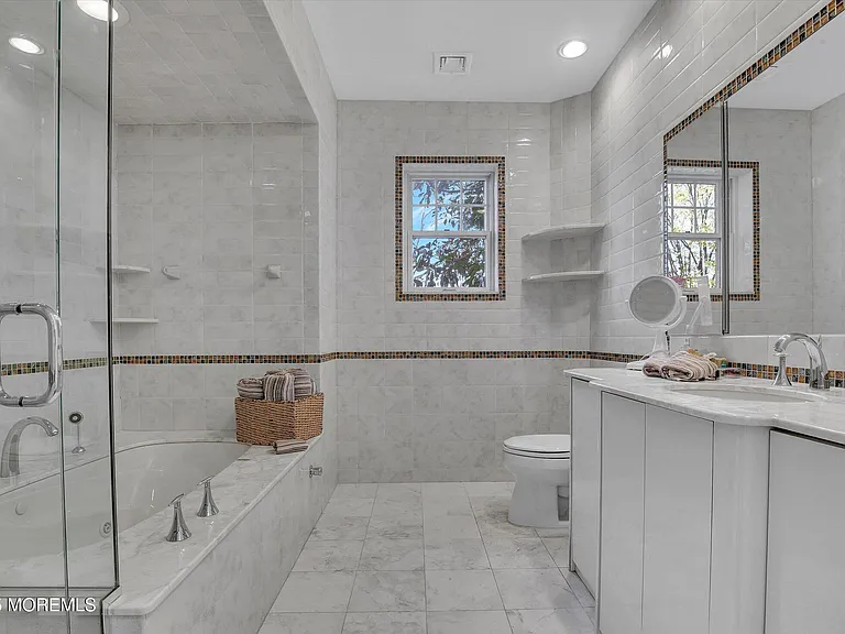 589 Westwood Ave — Photo 19