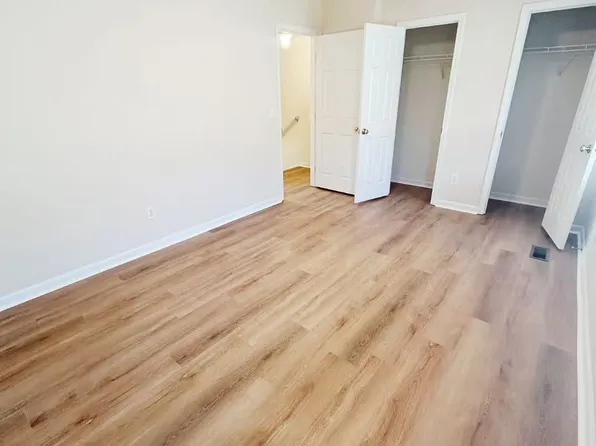 5148 Falling Creek Ln, Birmingham, AL 35235