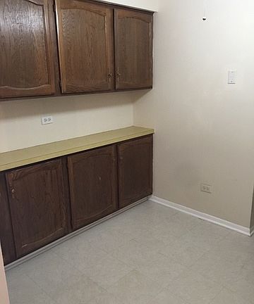5th image of 19 Parkside Ct APT 6