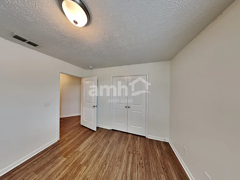 2076 Red Jacket Trce — Photo 14