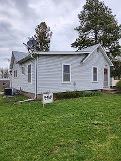 1st image of 101 E Rock Island St