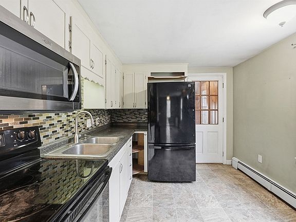4th image of 40 Corey Hill Rd