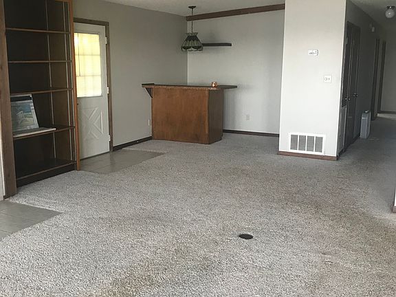 5th image of 4857 Soundside Dr #B
