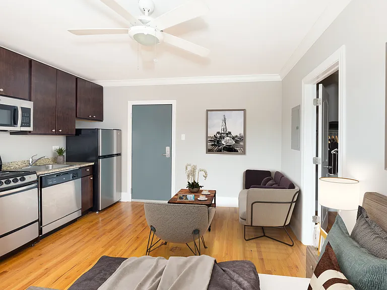 1331 W. Loyola — Photo 13