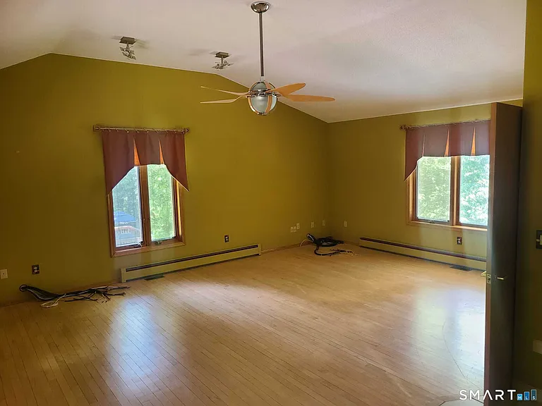 925 Dunbar Hill Rd — Photo 21