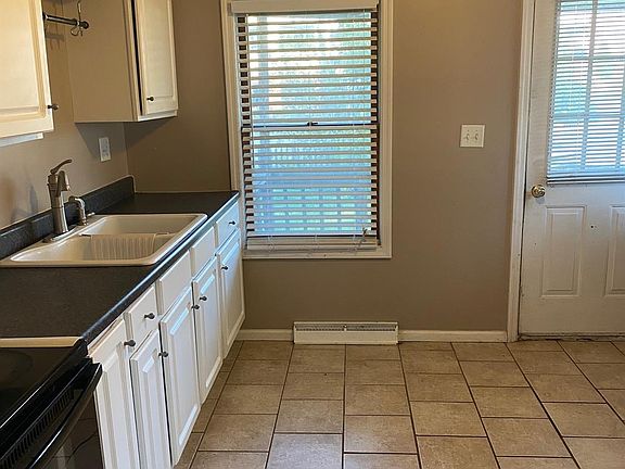 4th image of 320 Arch St Lot 22