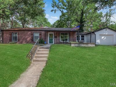716 Nancy Pl, Saint Louis, MO, 63135