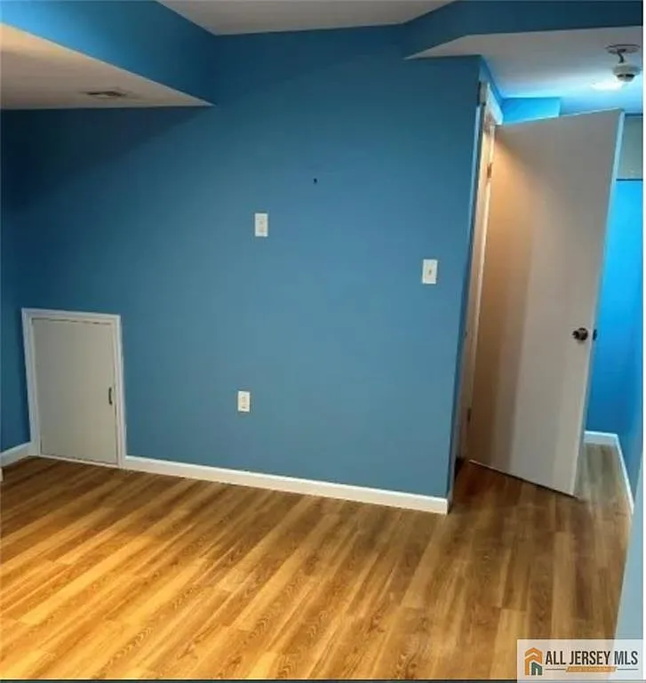 2 bed, 2.5 bath, 1575 sqft, $2,900 — Photo 2
