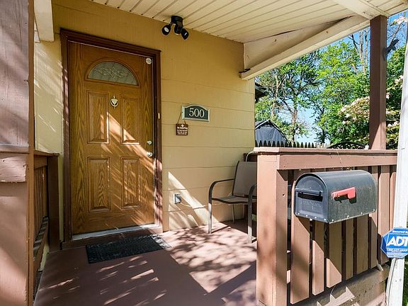 3rd image of 500 Prospect Rd