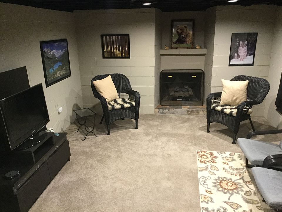 1st image of 119 Desantis Dr