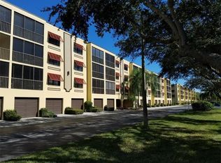 5849 Park St N APT 205, Saint Petersburg, FL 33709