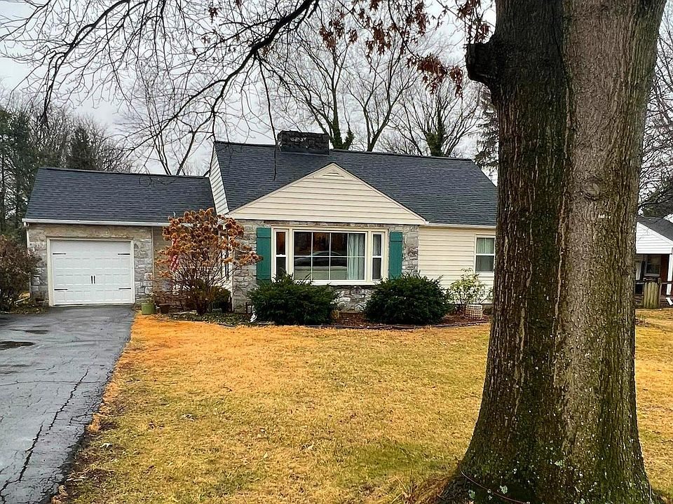 1st image of 18733 Briarwood Dr