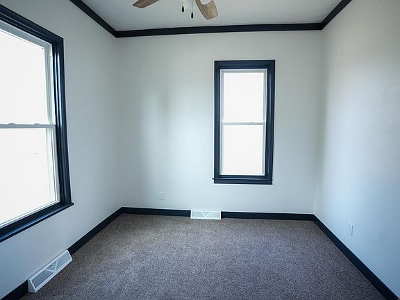 5th image of 1219 6th Ave