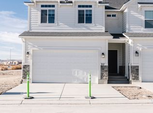 717 N Hilltop Dr, Lehi, UT 84043