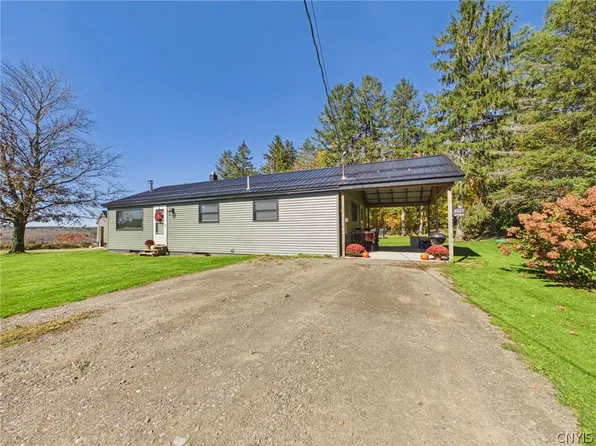3827 Freetown Xing, Marathon, NY 13803