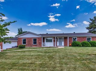 1272 Hawkstone Ln, Saint Louis, MO 63125