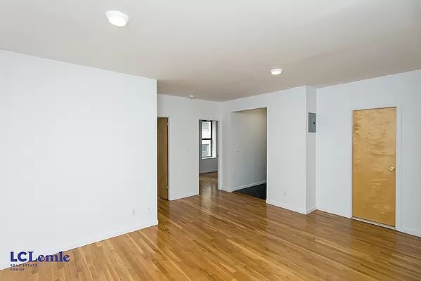 1st image of 1371 1st Ave APT 4R