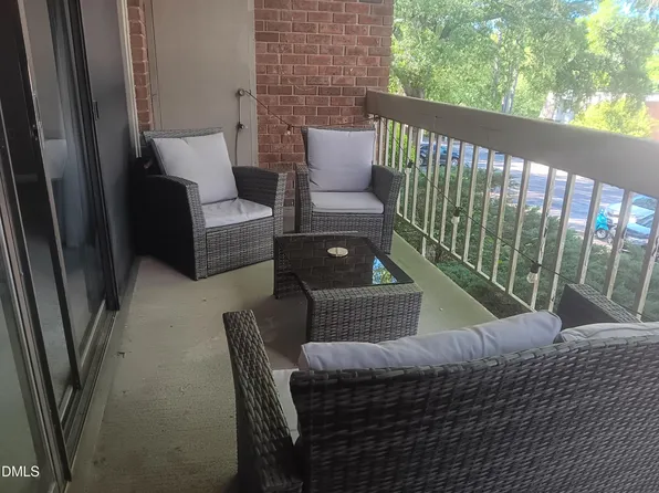 500 Umstead Dr APT C206, Chapel Hill, NC 27516
