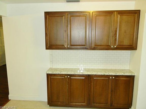 4th image of 5043 Westminster Dr