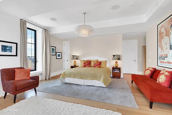 Sold by Corcoran | media 21