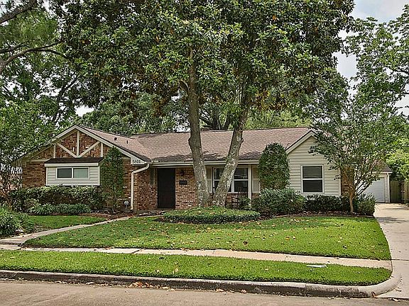 2nd image of 5811 Wigton Dr