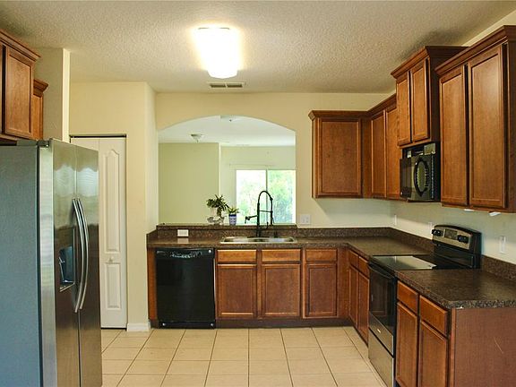 4th image of 4881 Windbourne Way