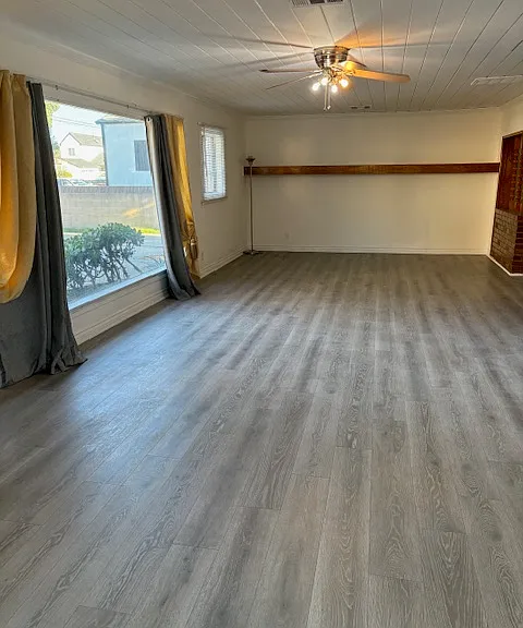 7414 Laura St — Photo 4