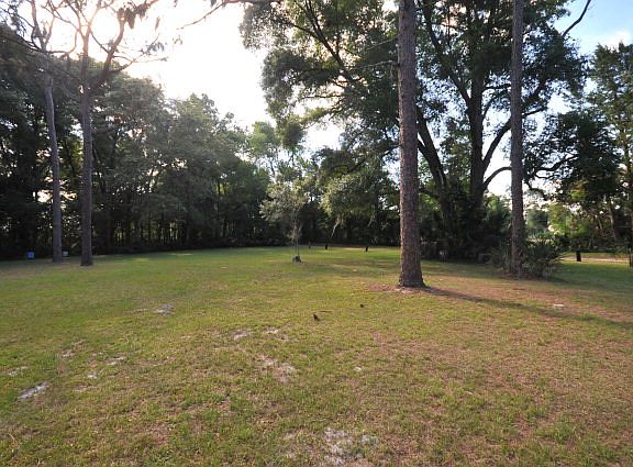 5th image of 1725 NW 28th Ave