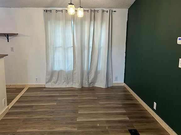 5th image of 326 Dream Weaver Ln