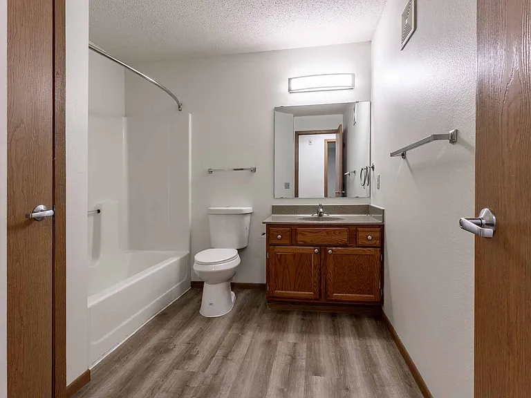 Dove Tree Apartments — Photo 21