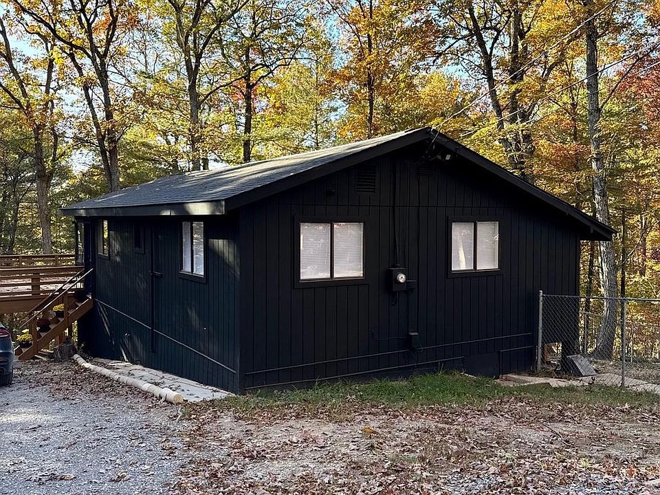 1st image of 327 Crowfoot Ln