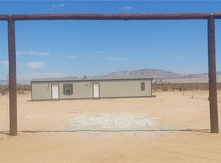 60784 Stagemans Rd, Landers, CA 92285
