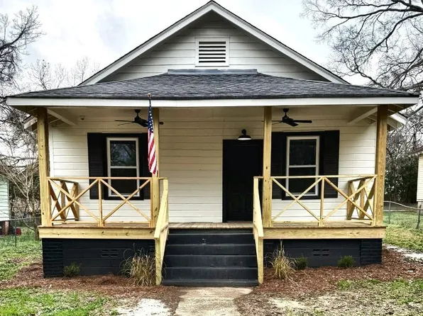 54 North St, Wetumpka, AL 36092