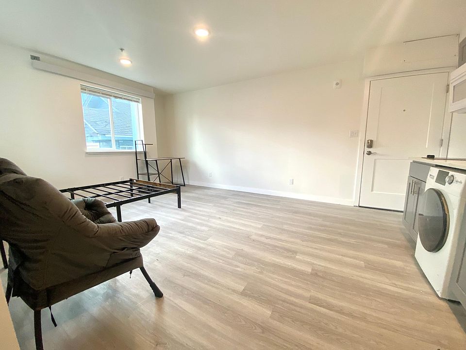 1st image of 5006 15th Ave NE