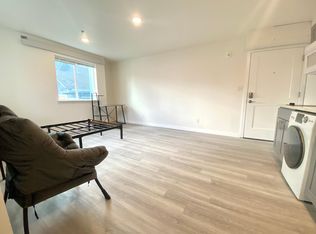 5006 15th Ave NE, Seattle, WA 98105