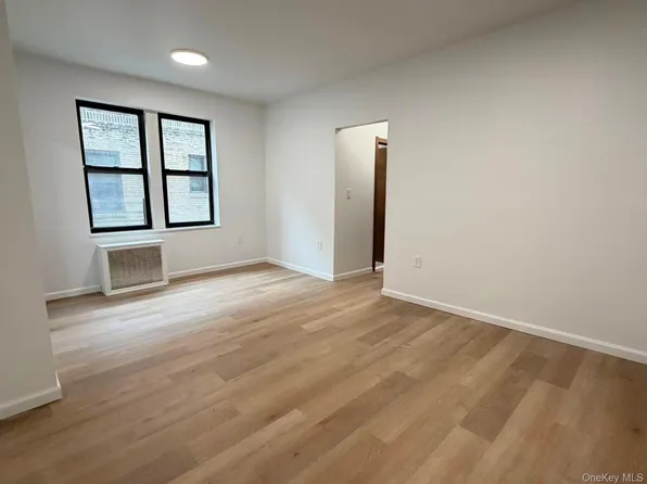 14246 Sanford Ave, 5F Sanford, Flushing, NY 11355