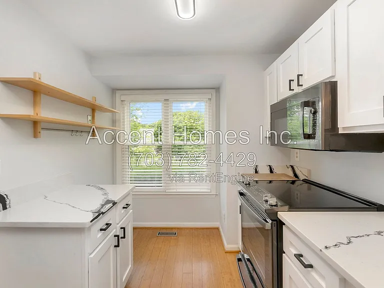 5818 Wescott Hills Way — Photo 8