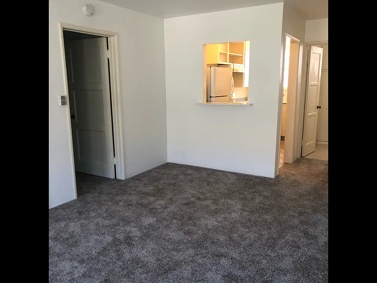 66 Roswell Ave #5A — Photo 5