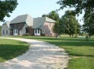 3811 E 215th St, Belton, MO 64012