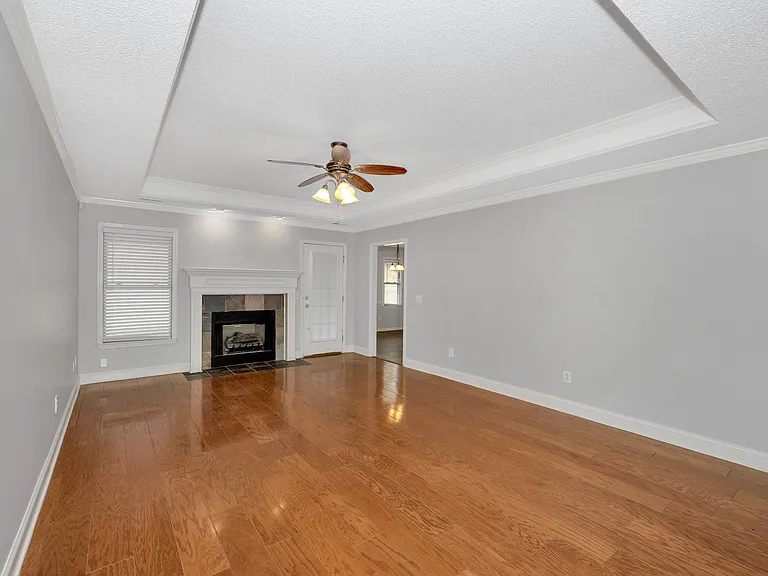 105 Wandering Ln — Photo 16