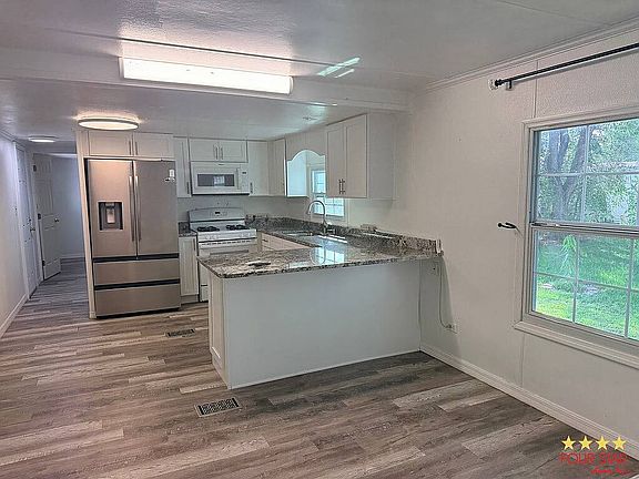 2nd image of 7153 Linmar Cir