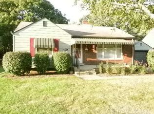 8673 Superior Ave, Center Line, MI 48015