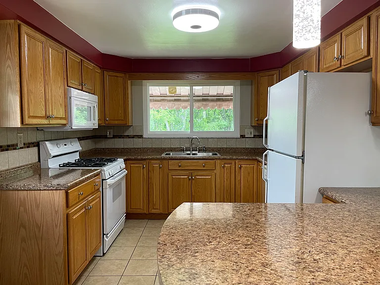 310 Millport Rd — Photo 4