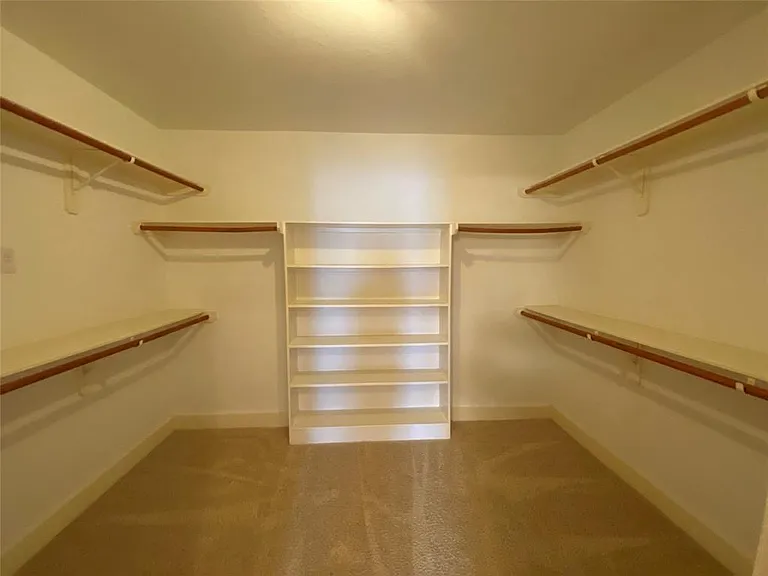 2833 Seaside Dr — Photo 9