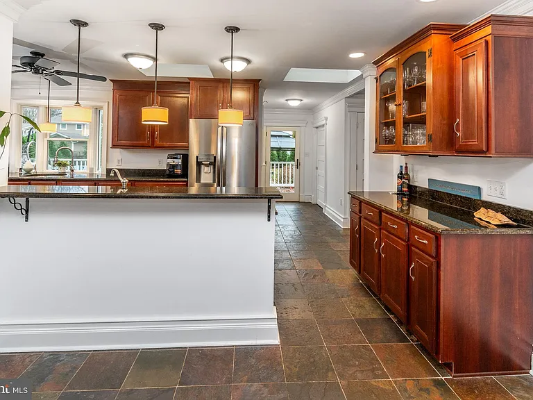 24 Camelia Ct — Photo 9
