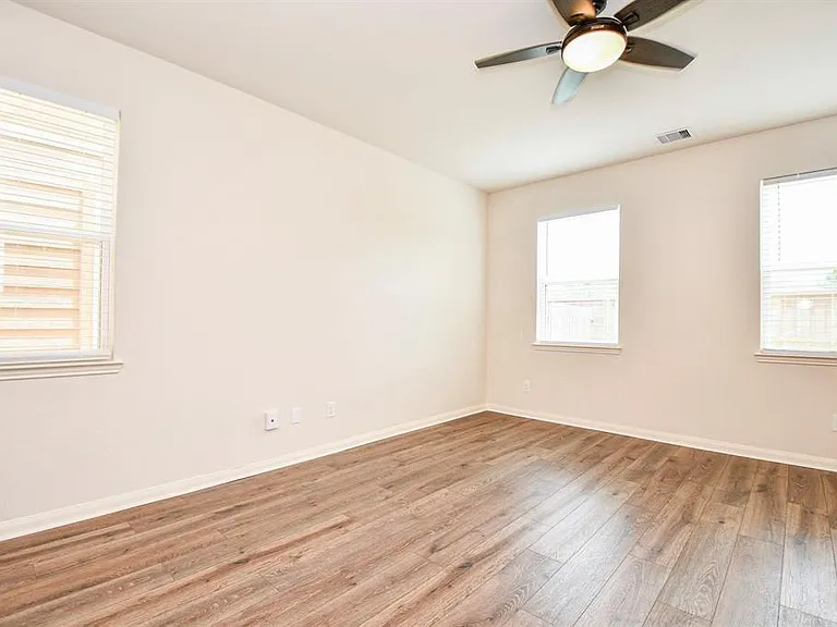 10909 Panther Ct SW — Photo 14