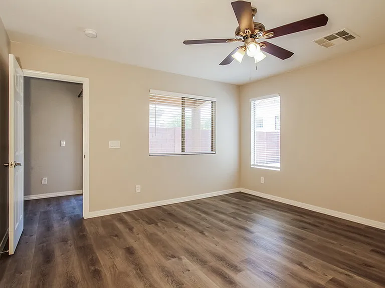 23257 W Cocopah St — Photo 9