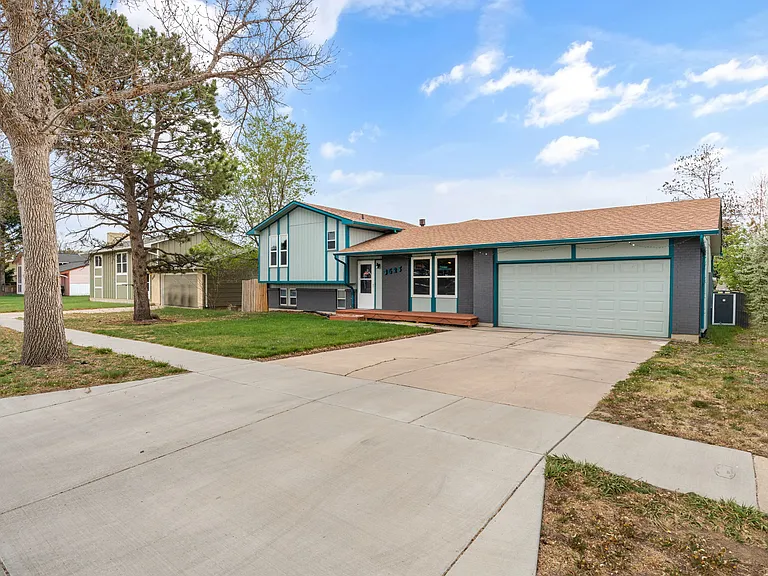 3625 Montebello Dr — Photo 2
