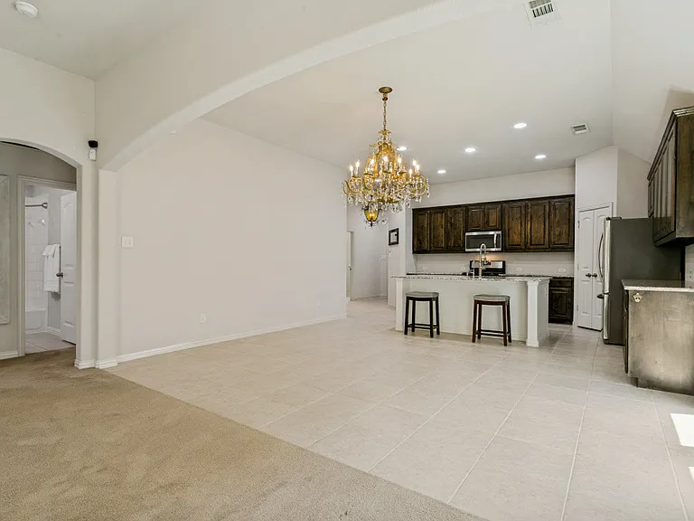 531 Catherine Ln — Photo 19