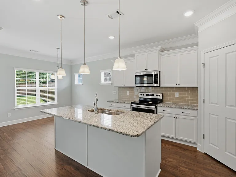 1313 Duns Ln — Photo 10